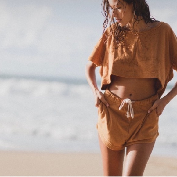 Raised by Water women’s Terry cloth Teri cloth top - Picture 3 of 12